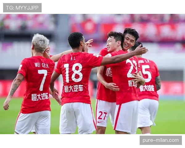 竞技俱乐部常规赛失球增多,后防线稳定性近期出现松动迹象 竞技俱乐部常规赛失球增多,后防线稳定性近期出现松动迹象