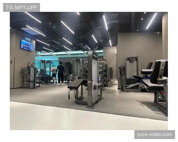 黄雅琼这训练强度，凌晨四点健身房打卡是认真的？